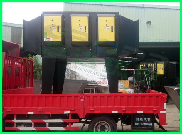 家具红杏黄片APP下载装车
